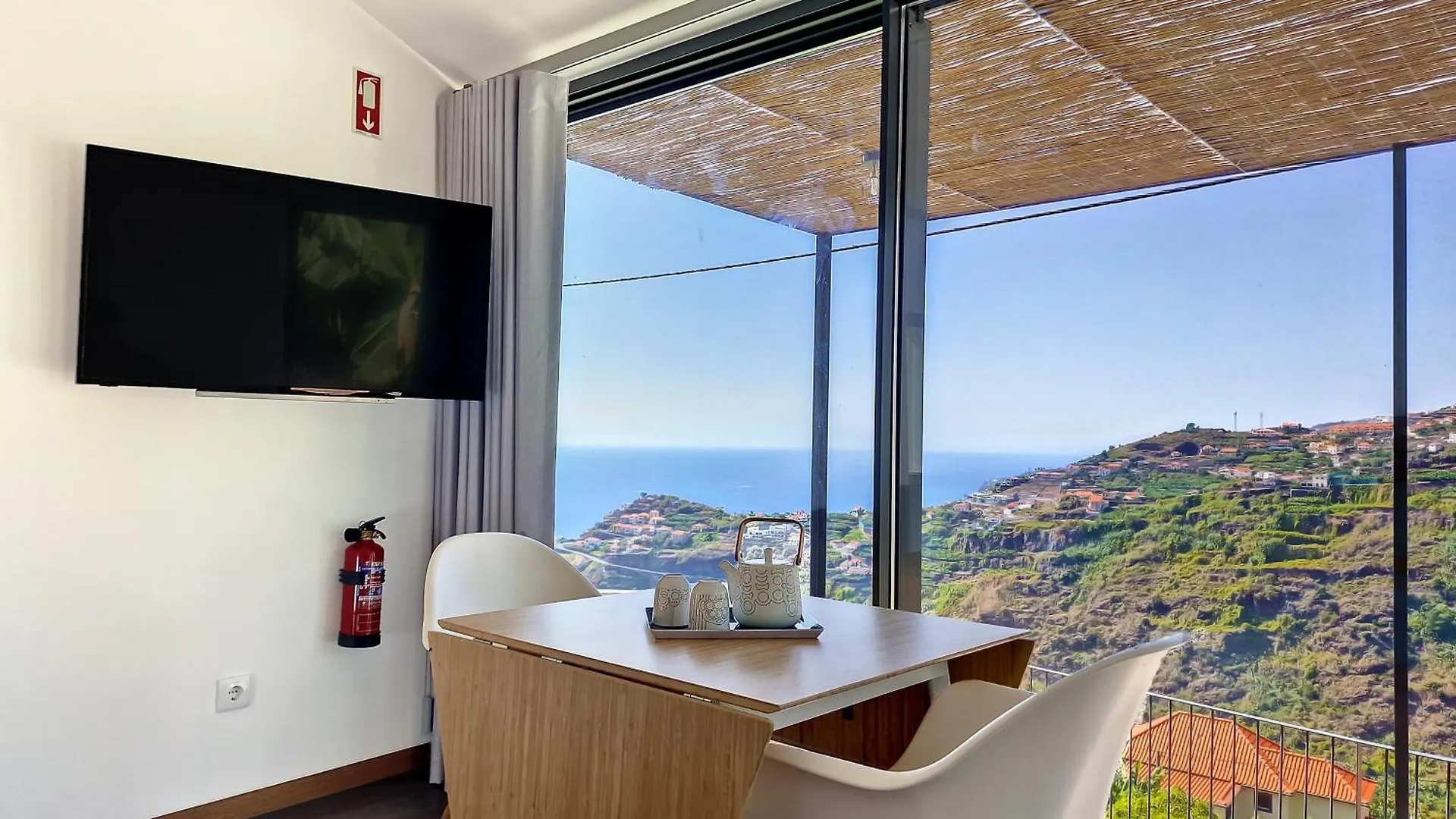 Serenity Valley Escape By Lovelystay Ribeira Brava